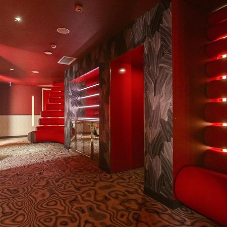 Duomo Hotel Римини Екстериор снимка