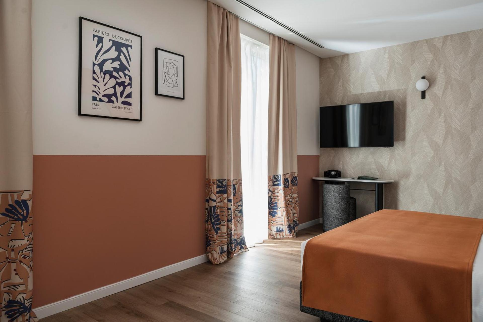 Duomo Hotel Римини Екстериор снимка