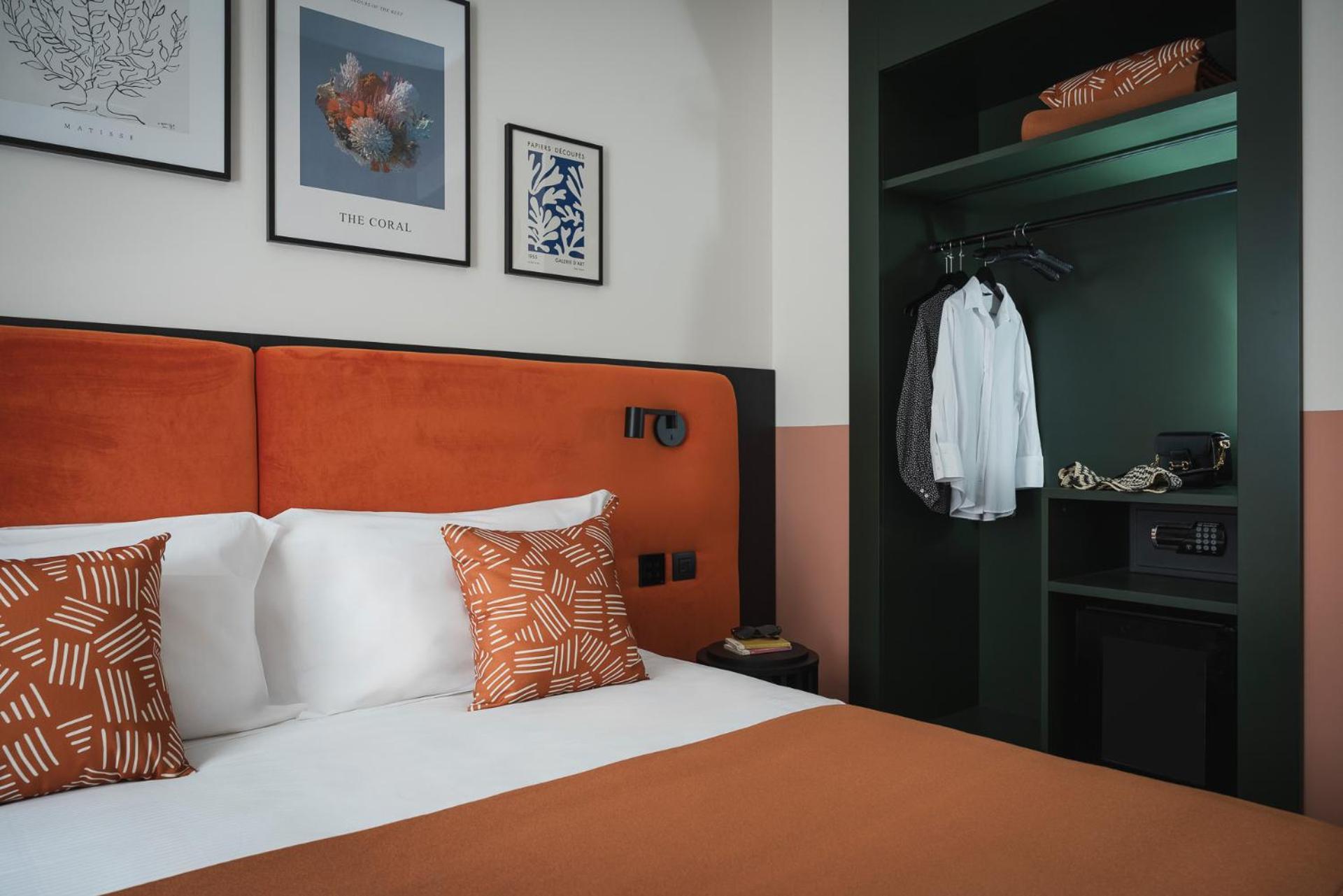 Duomo Hotel Римини Екстериор снимка